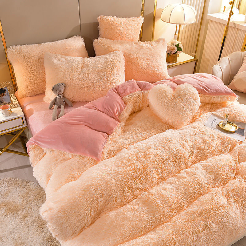 Plush Dreams - 5 Sets Luxe Fleece Beddengoed + Gratis Hartkussen